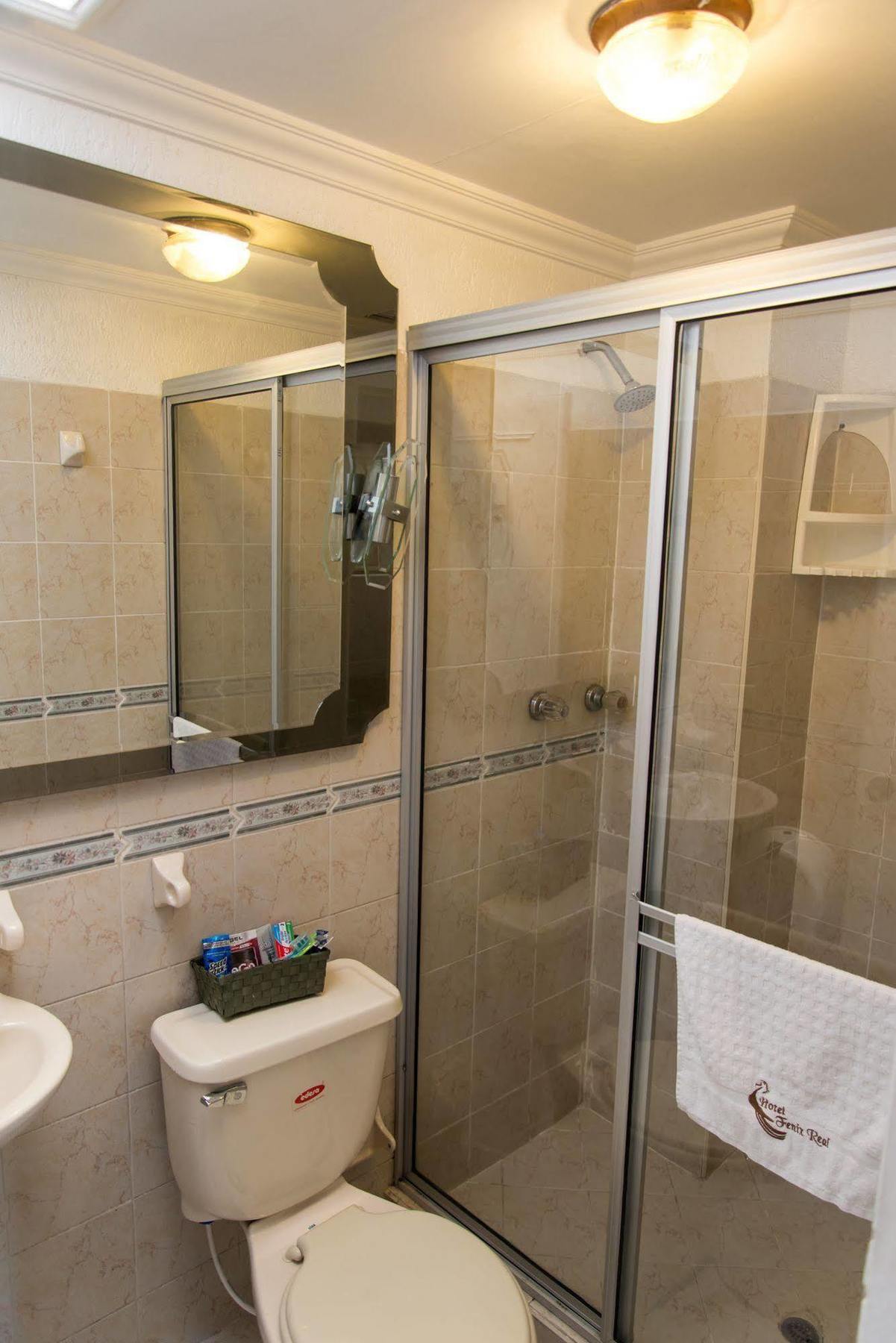 בוגוטה Hotel Fenix Real מראה חיצוני תמונה