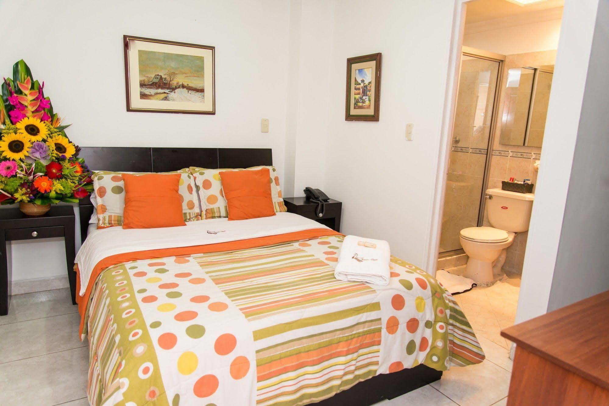 בוגוטה Hotel Fenix Real מראה חיצוני תמונה